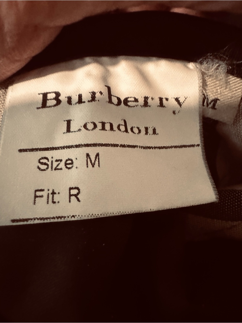 Burberry quilted jacket in Women's size M in Great Condition - Picture 10 of 14